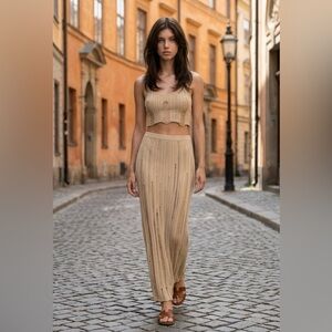 Aya muse beige Beli Skirt brand new with tag, size M